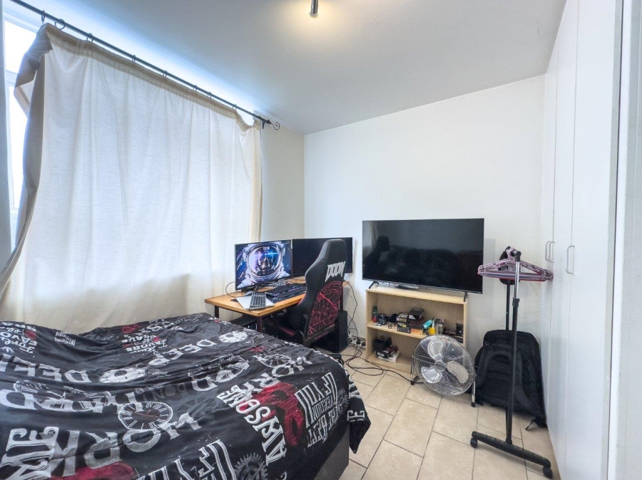 2 Bedroom Property for Sale in Loevenstein Western Cape